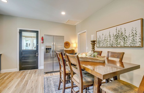 Defiance House | Vino Villa Wine Country Gem: Patio & Grill