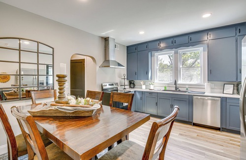 Defiance House | Vino Villa Wine Country Gem: Patio & Grill