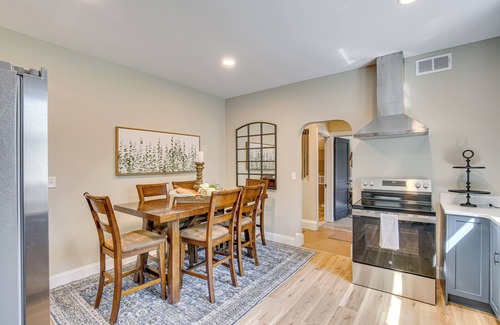 Defiance House | Vino Villa Wine Country Gem: Patio & Grill