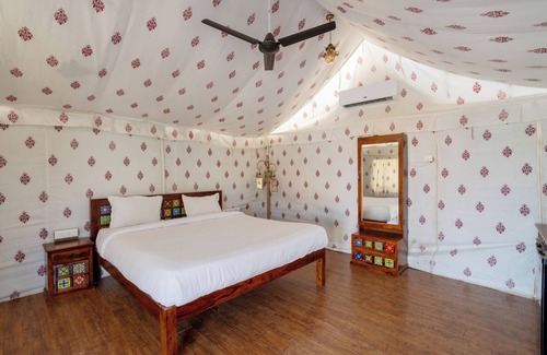 Ahmednagar Hotel | Vintage Hills Resort