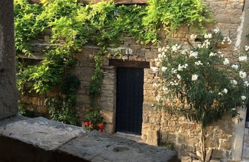 Groznjan House | Vintage house Daska