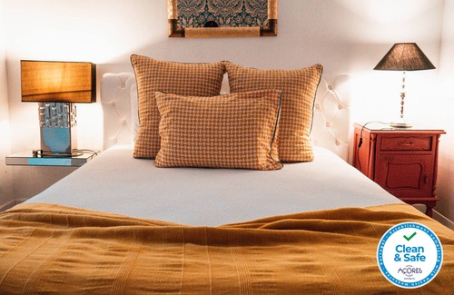 Ponta Delgada House | Vintage Place - Azorean Guest House