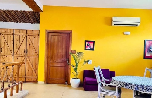 Sector 31 House | Vintage Villa