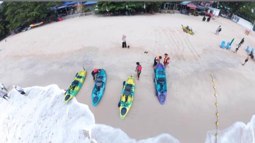 Batu Ferringhi Apartment | VIP Suite Seaview Resort Batu Ferringhi 1202 - 3 Rooms