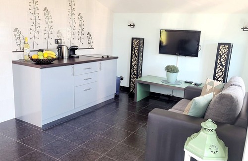 Kumbor House | VIP Villa Patio & Private Pool