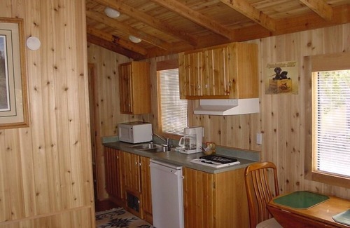 Bridgeport Hotel | Virginia Creek Settlement