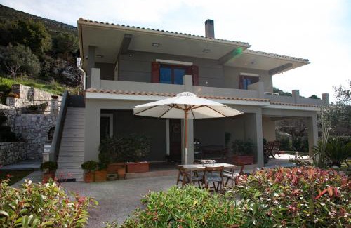 Paliki Apartment | Virginia Place