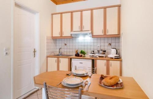 Agios Ioannis Apartment | Virginia Studios