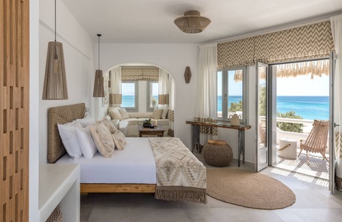 Agios Prokopios Hotel | Virtu Suites