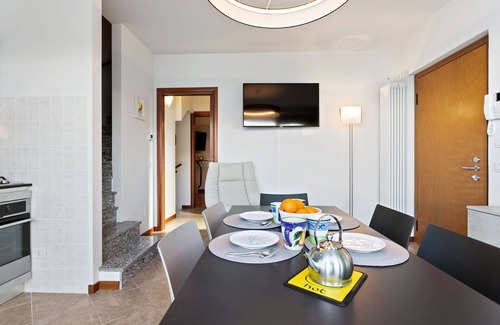 Perledo Apartment | Vista 180, Amazing 2 Br Flat With Terrace & Pool By Halldis