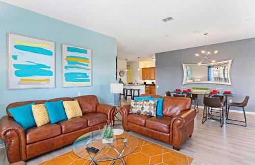 Florida Central Atlantic Coast Apartment | Vista Cay at Epic Universe - Luxury 4 bedroom penthouse