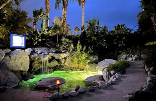 Warm Sands Resort | Vista Grande Resort - A Gay Men's Resort