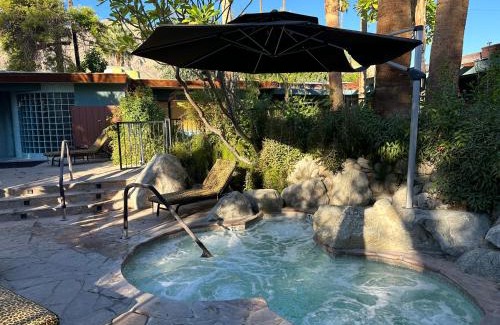 Warm Sands Resort | Vista Grande Resort - A Gay Men's Resort