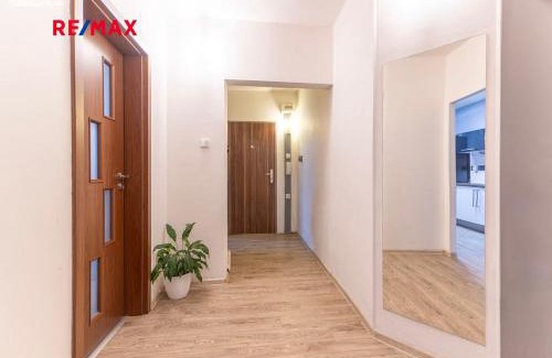 Prague 12 Apartment | Vitosska