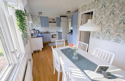 Vittsjo Cabin | Vittsjö Lakeside Retreat & Firepit