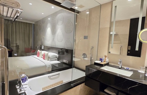 Khanapara Hotel | Vivanta Guwahati