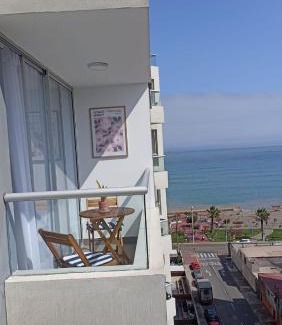 San Miguel Apartment | Vive, trabaja y descansa, moderno departamento de 2 dorms con balcón en San Miguel, Lima