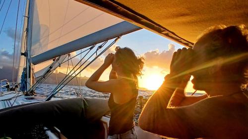 Fakarava Boat Rental | Voilier privé en pension complète