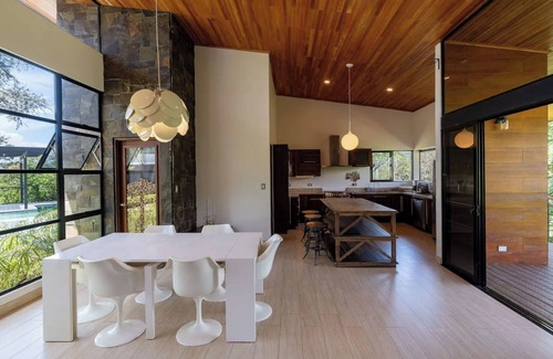 Santa Rosa House | Volcano Views - Close to Hiking-Waterfalls-Kayaking