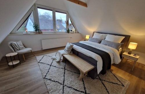 Edinghausen Apartment | Voll ausgestattetes 2 Zimmer Apartment Sanssouci