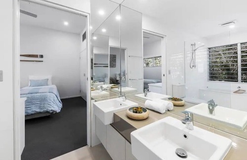 Yaroomba House | Vrbo Property