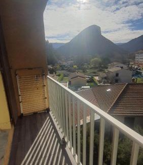 Digne-les-Bains Apartment | Vue sur les Dourbes Studio 44 Thermes