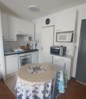 Digne-les-Bains Apartment | Vue sur les Dourbes Studio 44 Thermes