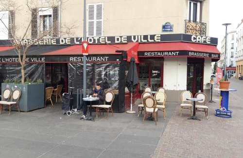 Malakoff House | Vue sur les toits de Paris, tour Effeil, centre malakoff, chambre chez l'habitant, sans ascenseur, à deux pas de Paris