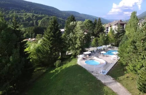Lelex Apartment | VVF Les Monts Jura - 2 Room Apartment 4 People 1 baby - La Résidence
