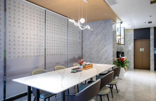 Yangpu Hotel | VX Hotel Shanghai Yixian Road Dabaishu