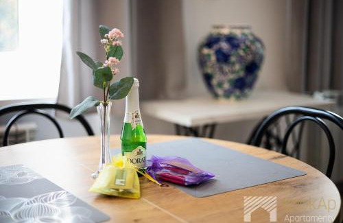 Srodmiescie Apartment | Wólczańskie Motyle by LookAp