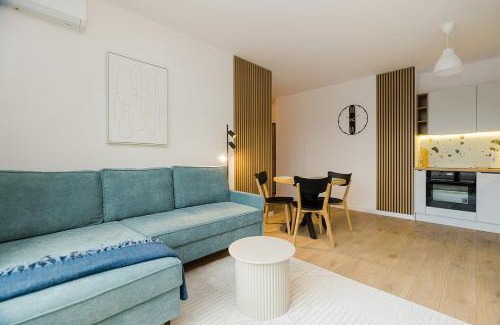 Wlochy Apartment | Włochy Solipska by Comfort Apartments
