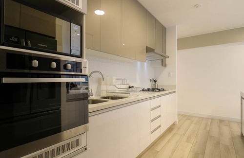 Santa Cruz Apartment | w Charming 2BR w Balcony in Miraflores