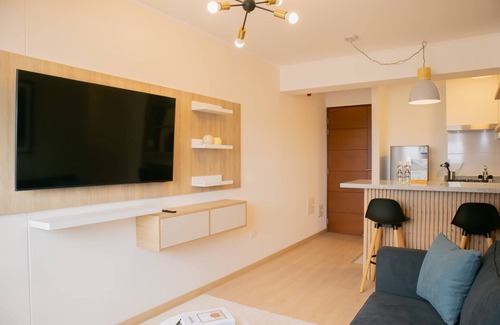 Barranco Apartment | w Cozy Bright 2BR Stay in Barranco