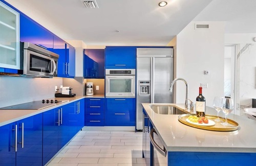 Central Beach Condo | W Residences 2 Bedroom Suite 2 Condo by RedAwning