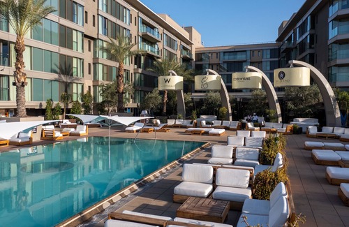Entertainment District Hotel | W Scottsdale