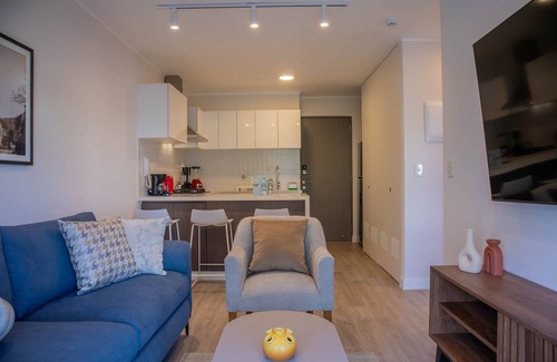 Leuro Apartment | w Striking 2BR w Terrace in Miraflores