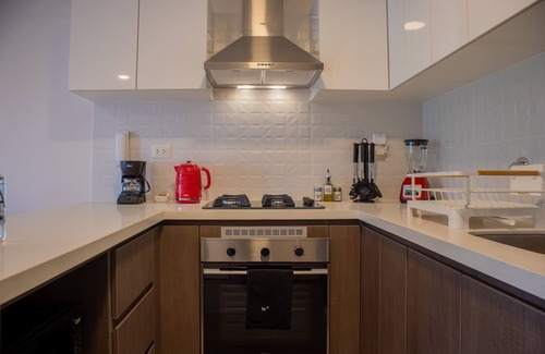 Leuro Apartment | w Striking 2BR w Terrace in Miraflores
