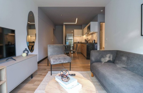 San Isidro Centro Financiero Apartment | w Stylish 1BR w Balcony in San Isidro