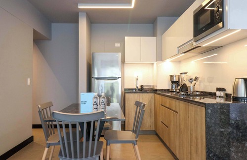 San Isidro Centro Financiero Apartment | w Stylish 1BR w Balcony in San Isidro