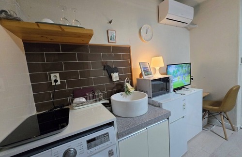 Sindangil-tong Apartment | W201 서울 중심 도시에 위치한 숙소 입니다.