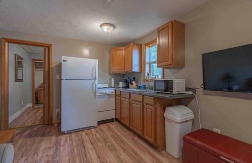 Wabash Apartment | Wabash Eagles Nest 175 Apt., 1st Floor
