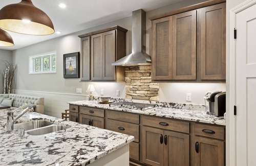 Waconia House | Waconia Home with Outdoor Hot Tub