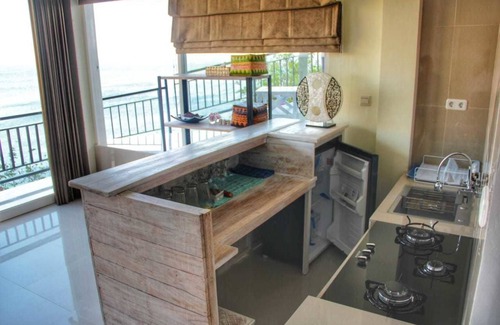 Amed House | Waenis Sunset View
