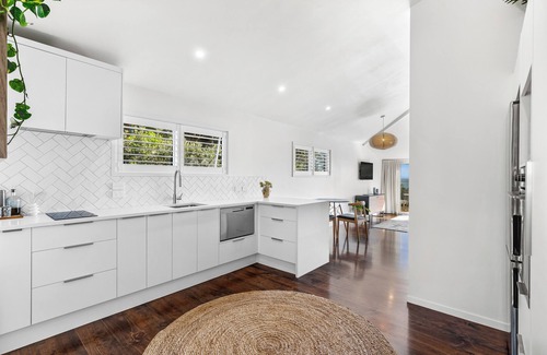 Muriwai Apartment | Waiata Manu Muriwai Birdsong Apartment Breathtaking Views!