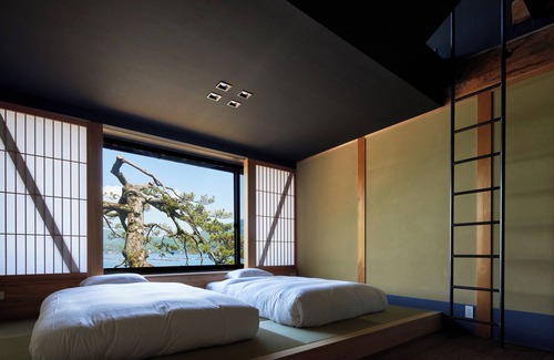 Obama Hotel | wakasakajitsu