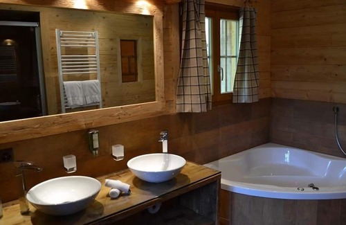 Kandersteg Hotel | Waldhotel Doldenhorn