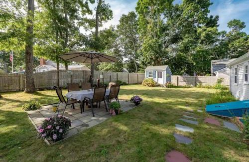 South Yarmouth House | Walk 3 Mins to Private Assoc Beach