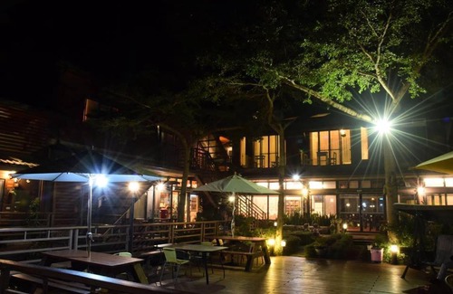 Rueili Village Cabin | Walk Cloud Bed and Breakfast