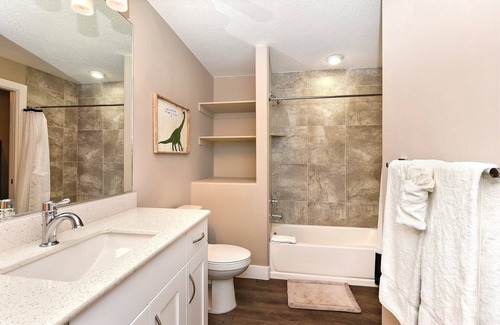 St. George Resort | Walk in the footsteps of the dinosaurs at the Johnson’s Farm!